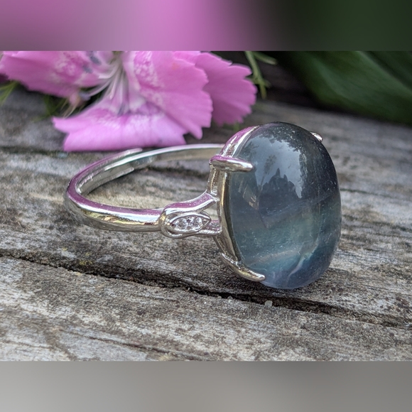 Gorgeous Rainbow Fluorite Gemstone Ring. Blue Ring Adjustable Size 8-10 - Picture 8 of 10
